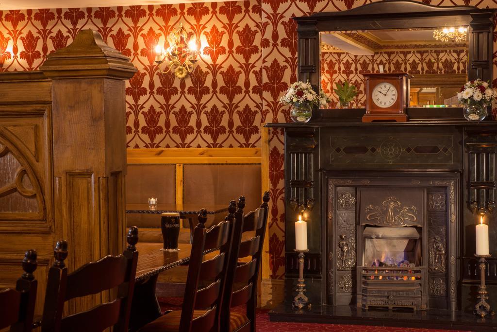 Meadow Court Hotel Loughrea Eksteriør billede