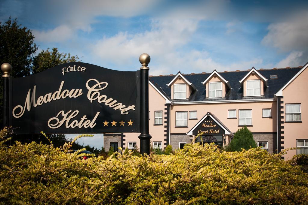Meadow Court Hotel Loughrea Eksteriør billede